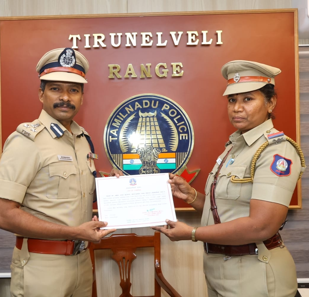 தூத்துக்குடி போக்சோ, கொலை வழக்குகளில் தண்டனை பெற்றுத் தந்த காவலர்களுக்கு டிஐஜி திருநாவுக்கரசு பாராட்டு